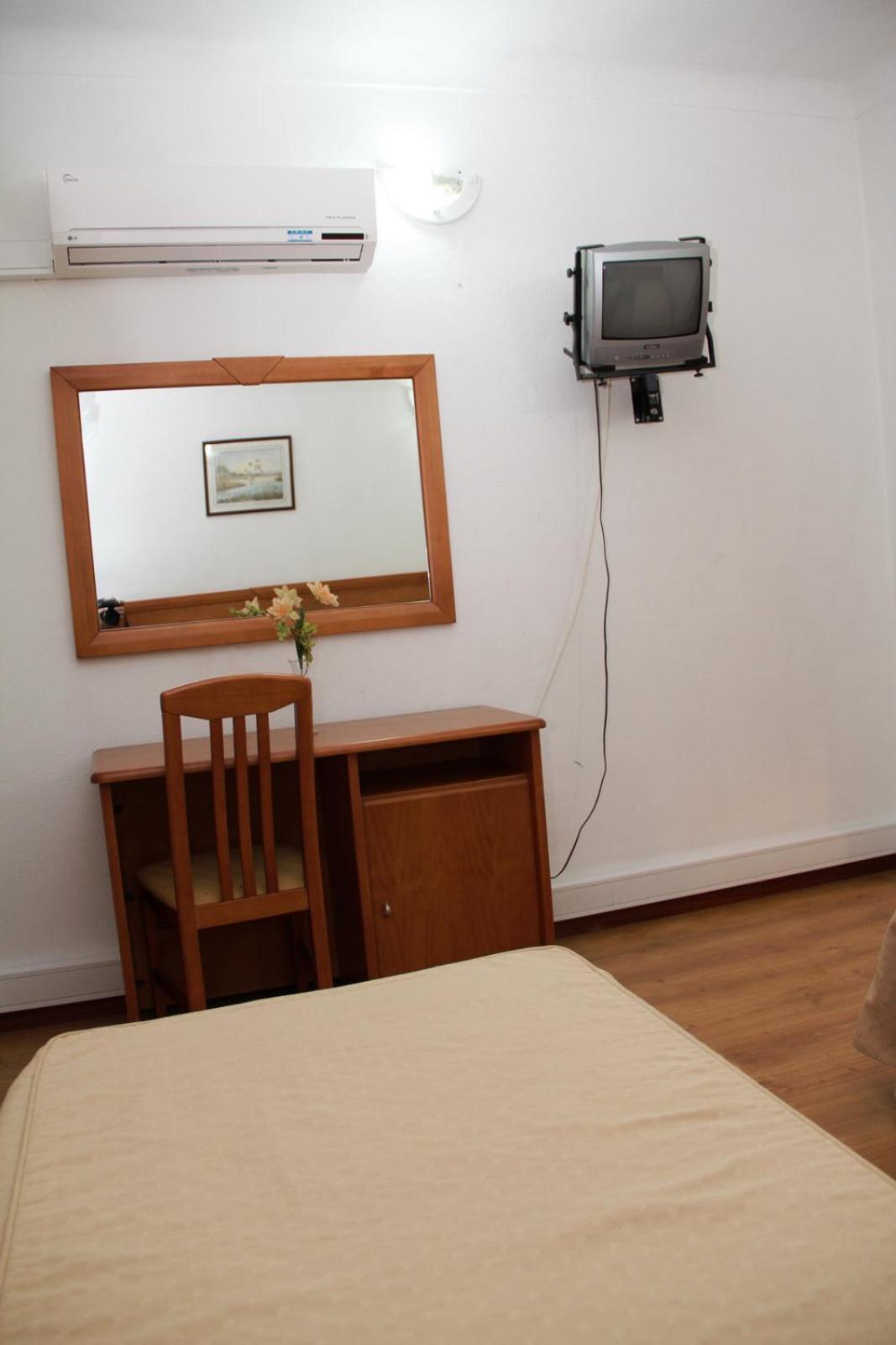 Residencial Parque Panzió Celorico da Beira Kültér fotó